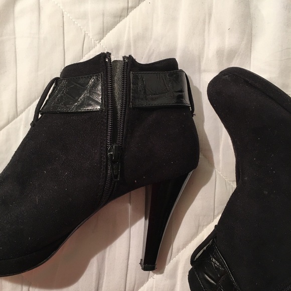 Vero Cuoio 4” Suede Heeled Boots - Picture 8 of 11